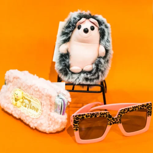 پک سه تایی آویز کیف و سر کلیدی جوجه تیغی و عینک بچگانه