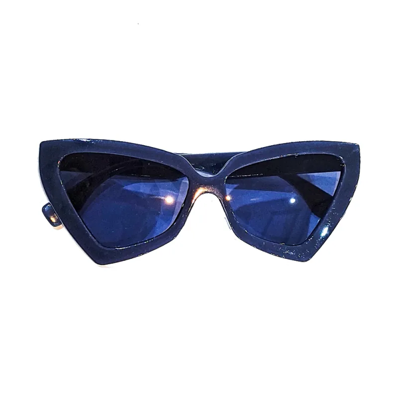 عینک مثلثی سرمهای